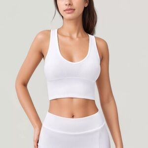 🤍 Velocity Seamless Ease In Bra Tank Size Medium White EUC